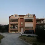 Ostria Seaside 公寓式酒店 帕特雷